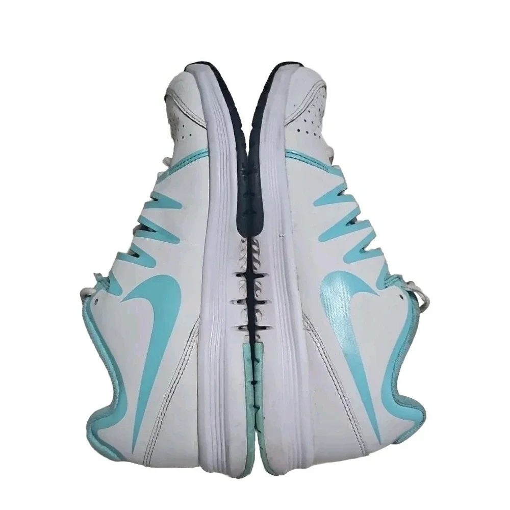 Nike‎ Zoom Vapor Court Running Shoes Women Sz 7 Light Blue/White 631713-104  S10